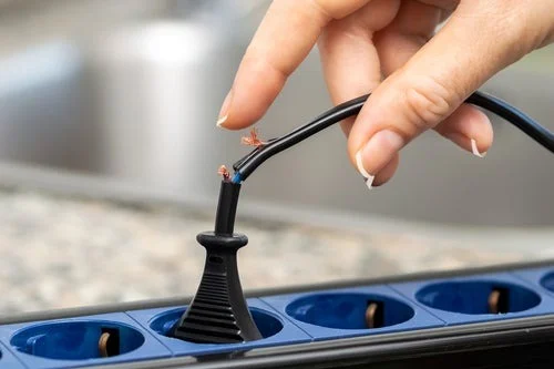 Kiểm tra và thay dây nối dài khi hư hỏng